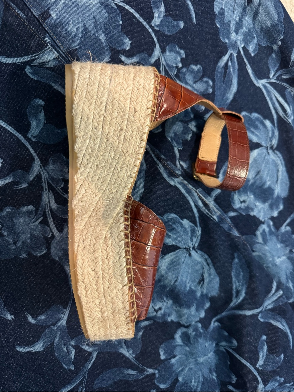 Andre Assous Brown Croc-Embossed Espadrille Wedge Sandals Made in Spain